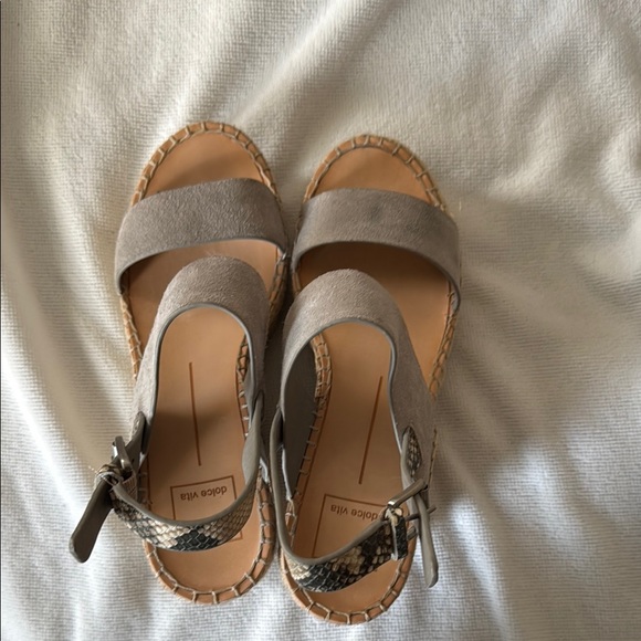 Dolce Vita Gray Wedge Sandals (size 7) - Picture 4 of 7